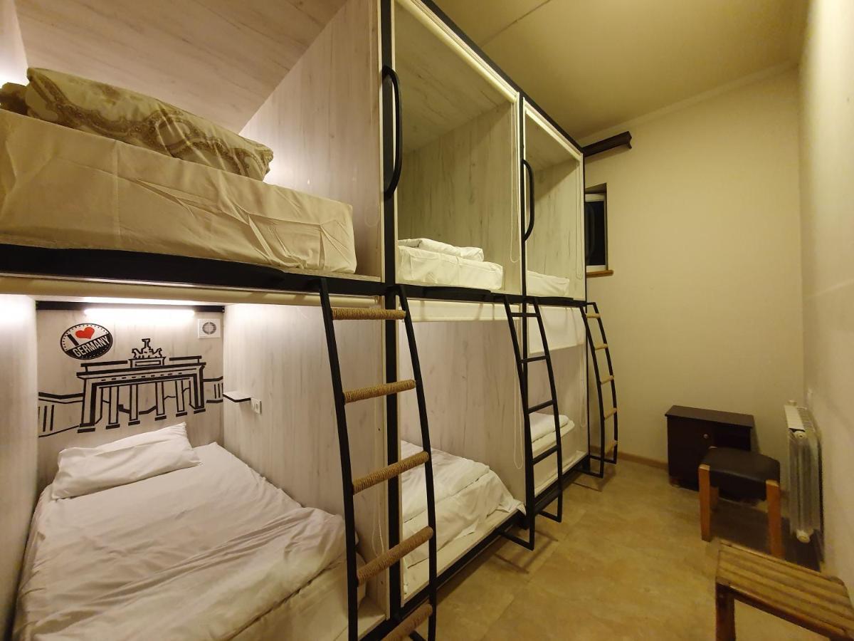 Capsule Hostel In The Old City Of Yerevan Ngoại thất bức ảnh